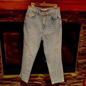 Pack Sun  size 29stretch icon straight jeans!
